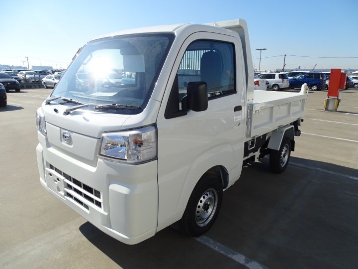 2023 Daihatsu HD Dump2.jpg