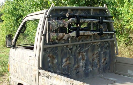 camo-mini-truck-gun-rack.jpg